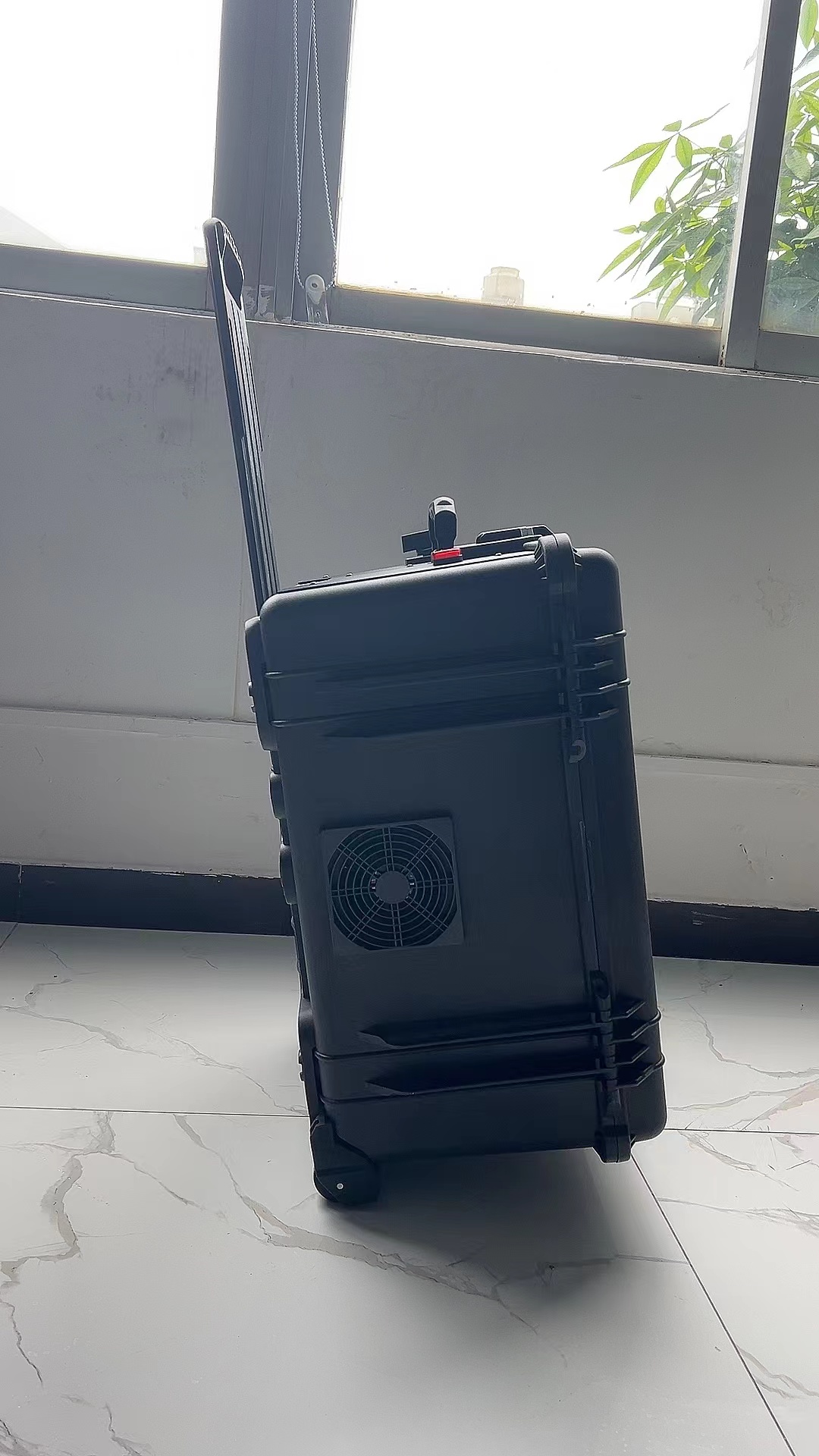 吉首手拉箱型移动通信干扰器